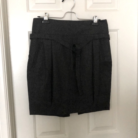 Club Monaco skirt size 4 - Picture 1 of 3